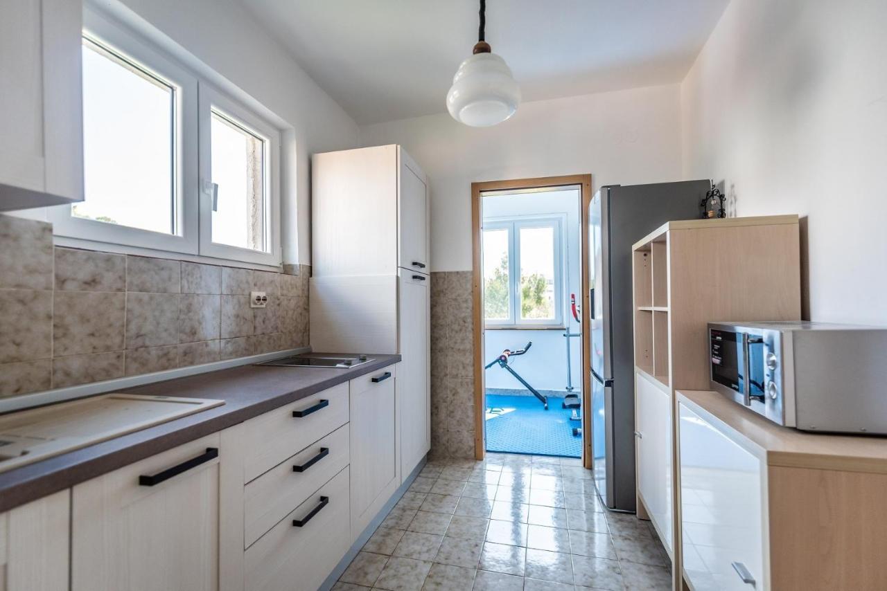 Apartments With A Swimming Pool Pula - 7356 Exterior photo